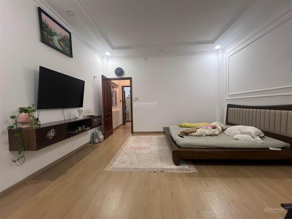 Biệt thự mặt tiền gỗ cao cấp hiệp bình thủ đức ngang 5x23 3 tầng đúc kiên cố nội thất tiền tỷ