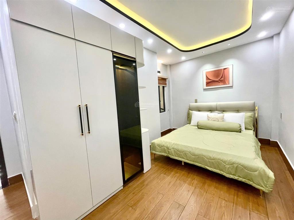 Bán nhà có sân rộng rãi đặng nhữ lâm, thị trấn nhà bè