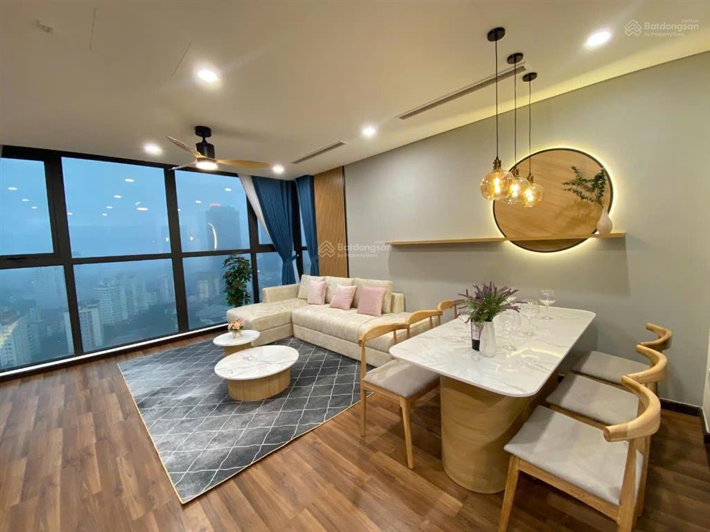 Chính chủ bán căn hộ sky park dt 128m2 3pn căn góc hướng đn view hồ sđcc full nt đẹp giá 13.5 tỷ