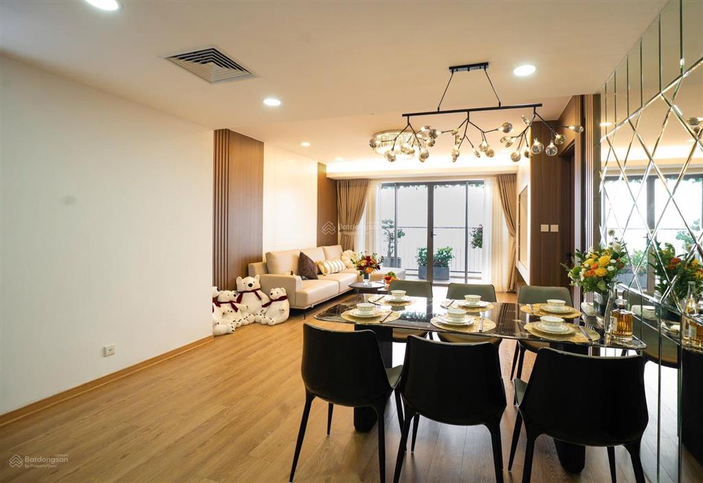 Bán gấp! ch kosmo tây hồ dt 102m 3pn full nt sđcc view hồ tây giá 11,8 tỷ căn góc đn 0971 085 ***