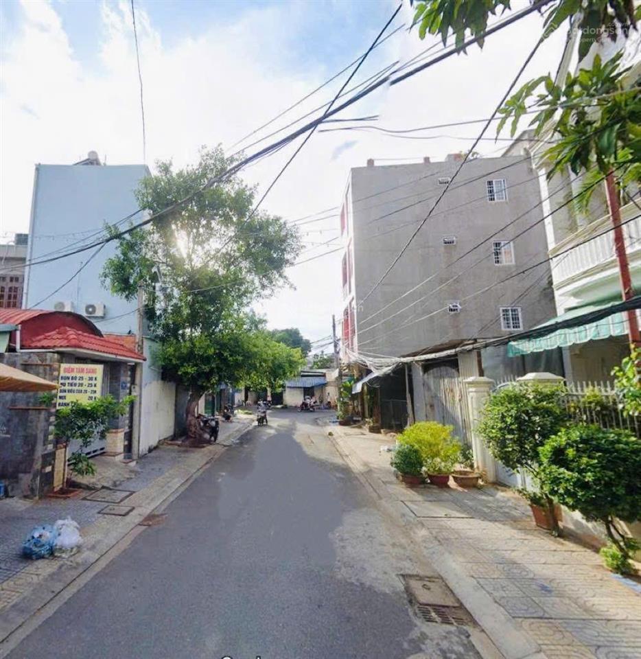 Đang bán nhà 1t+2l hẻm 2 oto tránh nhau  mua xong chỉ xách vali vào là ở nhà kiên cố  vt