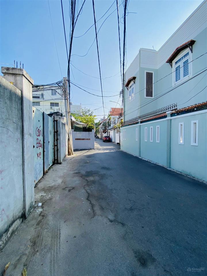 Bán nhà căn góc đẹp hẻm oto thoải mái  ngang 6m hiếm trong khu vực  hướng đông nam mát mẻ  vt