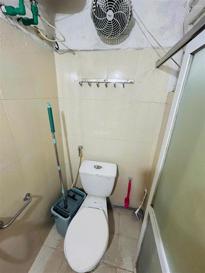 Chính chủ bán căn hộ tt tầng 5 35m2(sổ đỏ 29,3 m2) tại tt b20, phạm ngọc thạch, giá 3,5 tỷ vnd