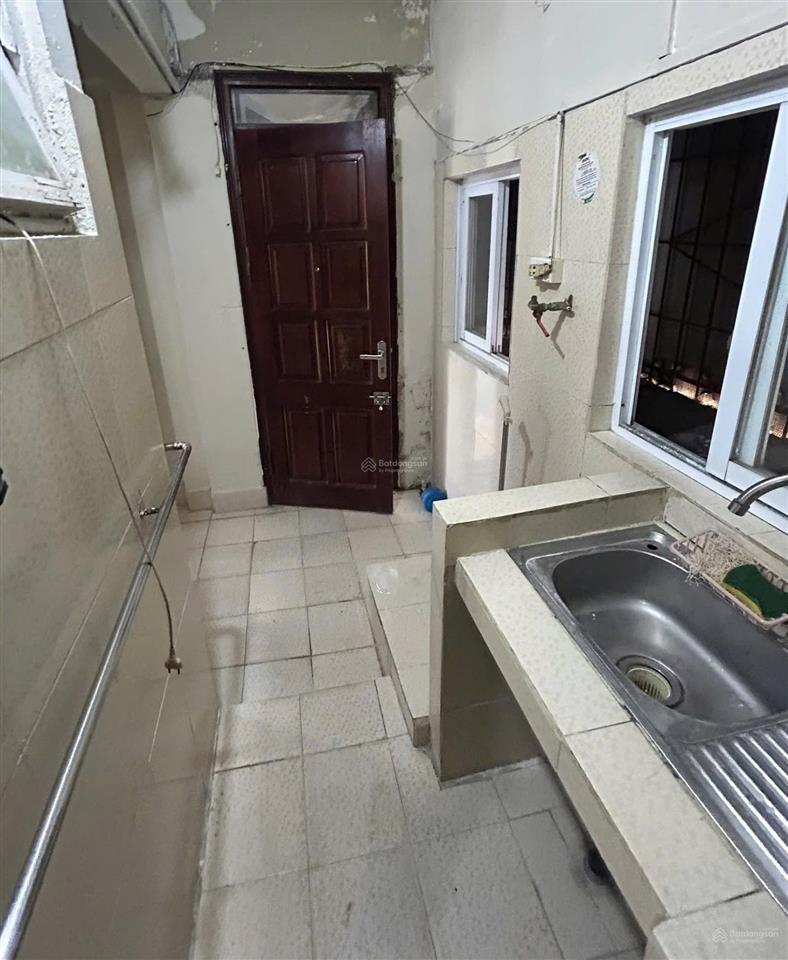 Chính chủ bán căn hộ tt tầng 5 35m2(sổ đỏ 29,3 m2) tại tt b20, phạm ngọc thạch, giá 3,5 tỷ vnd