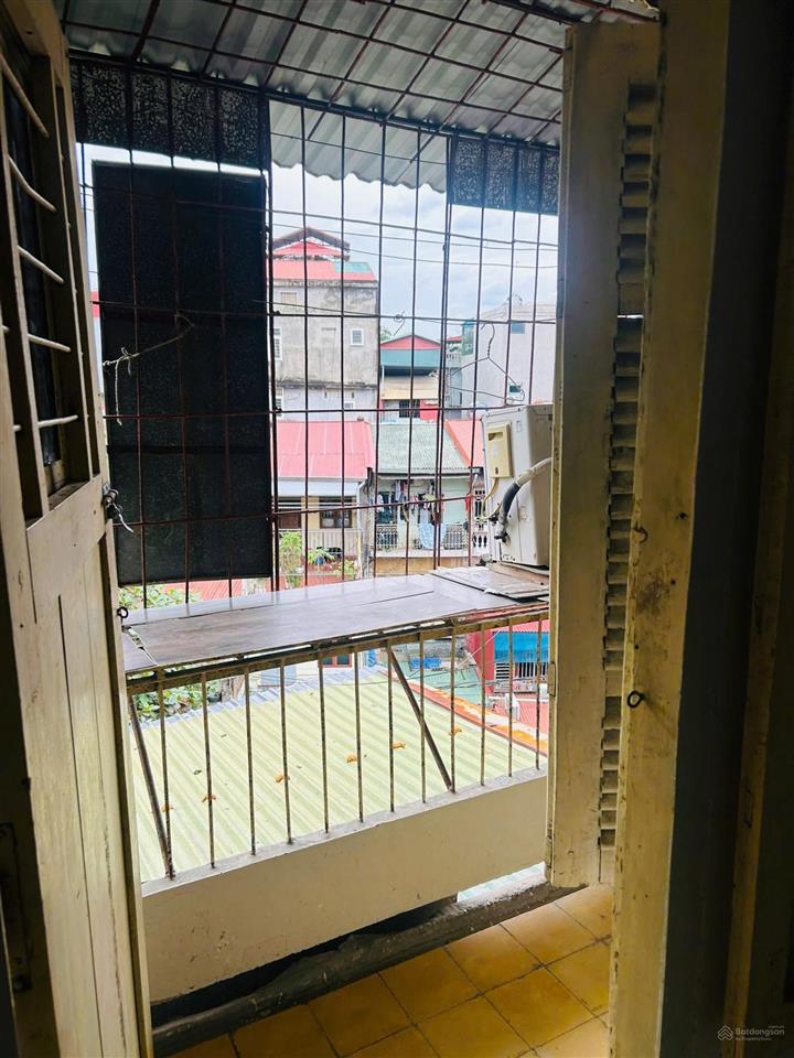 Chính chủ bán căn hộ tt tầng 5 35m2(sổ đỏ 29,3 m2) tại tt b20, phạm ngọc thạch, giá 3,5 tỷ vnd