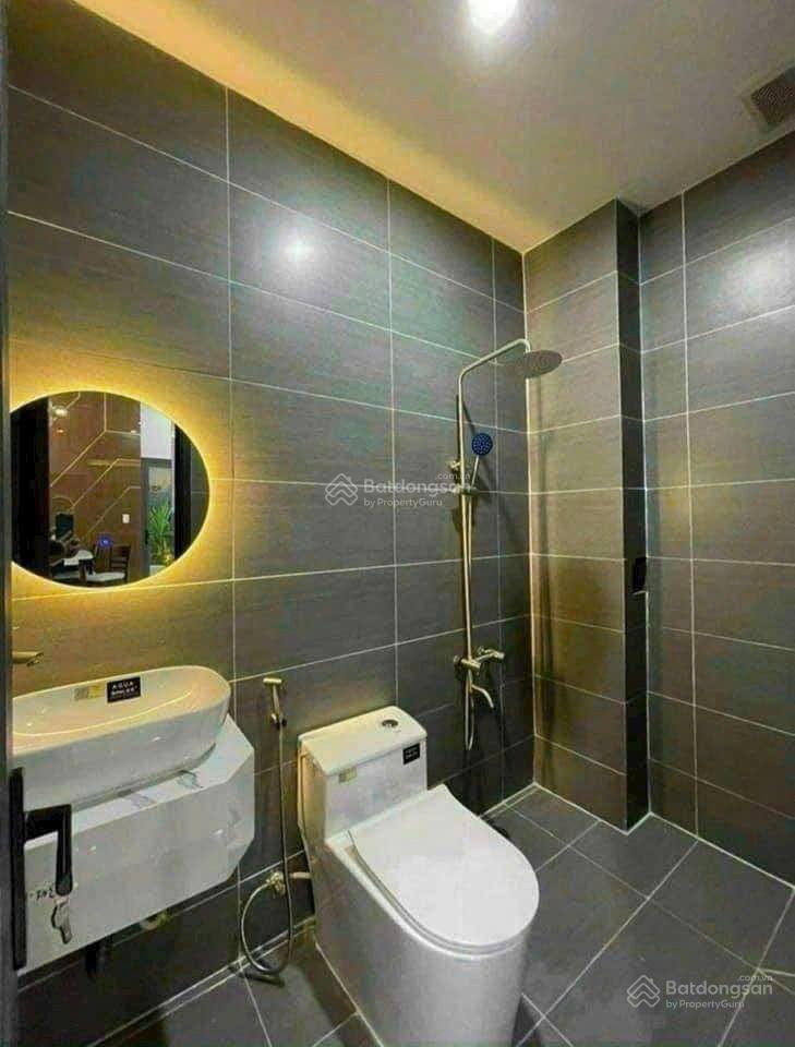 Nhà chính chủ cắt lỗ 300tr, bán nhanh chỉ 2ty050 (sổ hồng riêng) ngay cổng kcn vsip 3