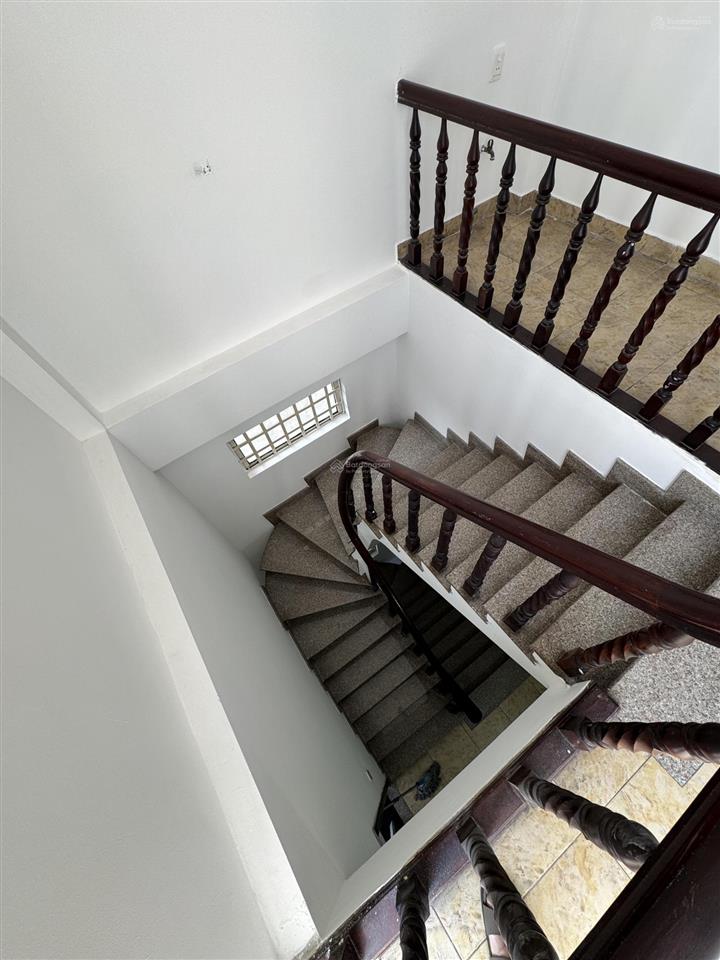 Cho thuê nhà 4 tầng mặt tiền 925 trường chinh, p. tây thạnh, diện tích 1 sàn 7,15m x 7,35m