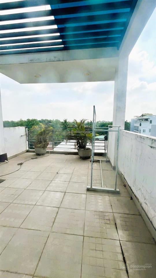 Mặt tiền đường 16m, nhà 4tầng+sân thượng 5pn, tặng full nội thất, ở ngay, chỉ 5.1tỷ rẻ nhất khu vực