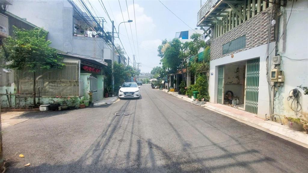 Nhà mặt tiền đường nhựa  ngang 4.5m  4 tầng, 4pn  kinh doanh tốt  chỉ 4.6 tỷ