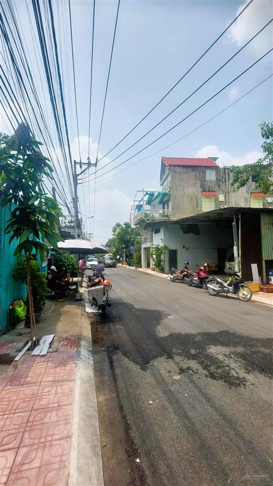 Nhà mặt tiền đường nhựa  ngang 4.5m  4 tầng, 4pn  kinh doanh tốt  chỉ 4.6 tỷ