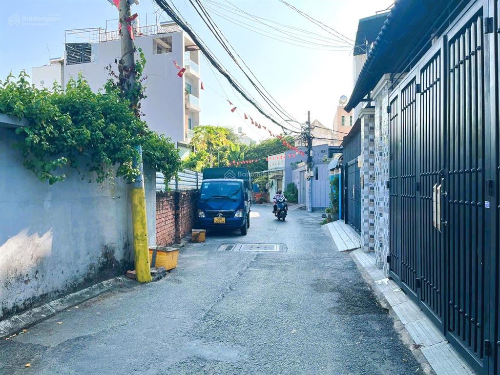 Bình trưng tây  nhà 2 tầng ngang 5.7m hiếm  2pn  1 căn ra mặt tiền  sổ hồng riêng  chỉ 3.25 tỷ