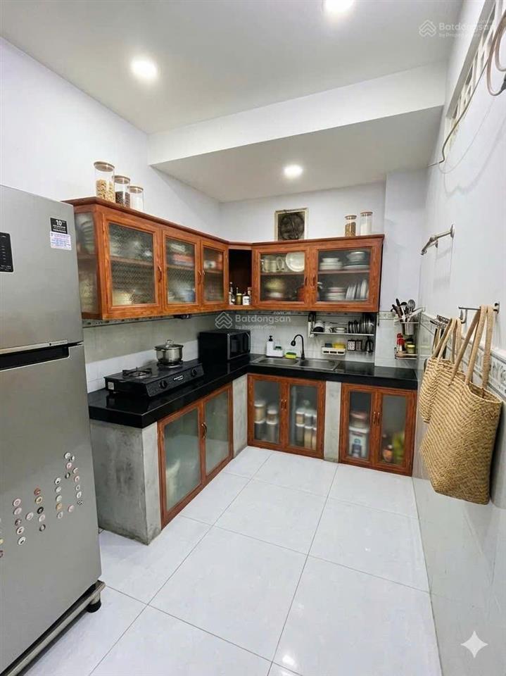 Bình trưng tây  nhà 2 tầng ngang 5.7m hiếm  2pn  1 căn ra mặt tiền  sổ hồng riêng  chỉ 3.25 tỷ