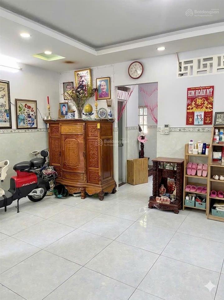 Bình trưng tây  nhà 2 tầng ngang 5.7m hiếm  2pn  1 căn ra mặt tiền  sổ hồng riêng  chỉ 3.25 tỷ