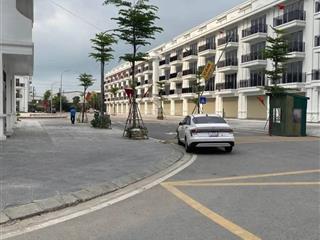 Bán nhà 5 tầng mới tinh đông nam 120 mét