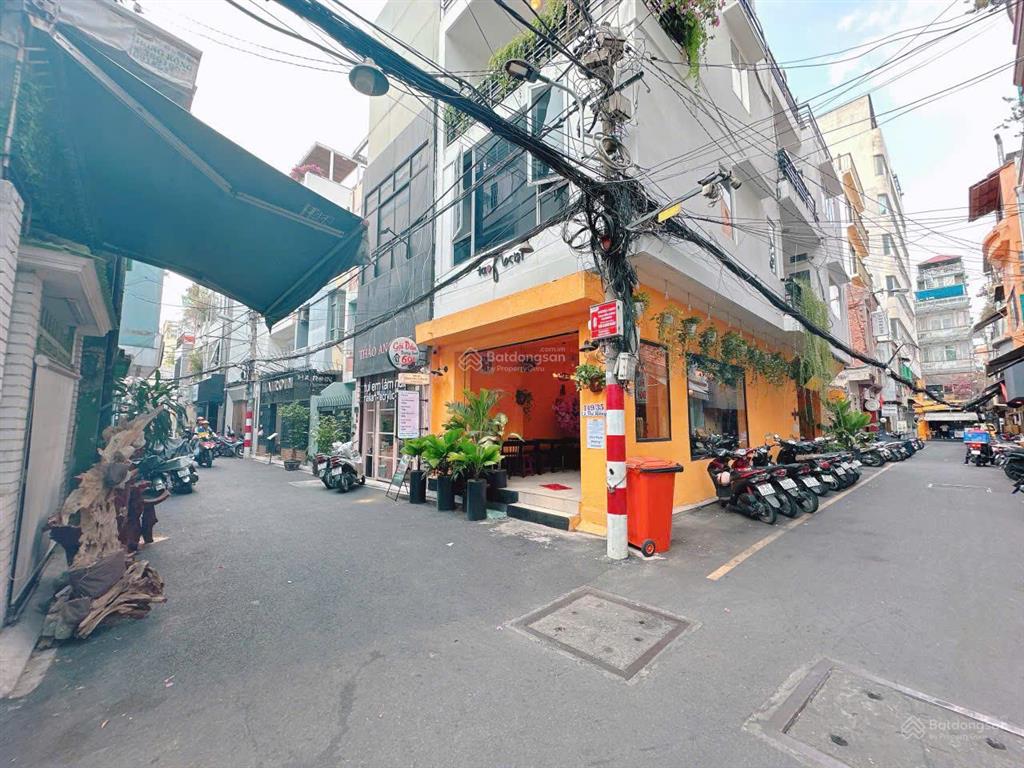 Bán gấp! góc 3 mặt tiền 100m2 bến thành quận 1 thang máy chỉ 26 tỷ