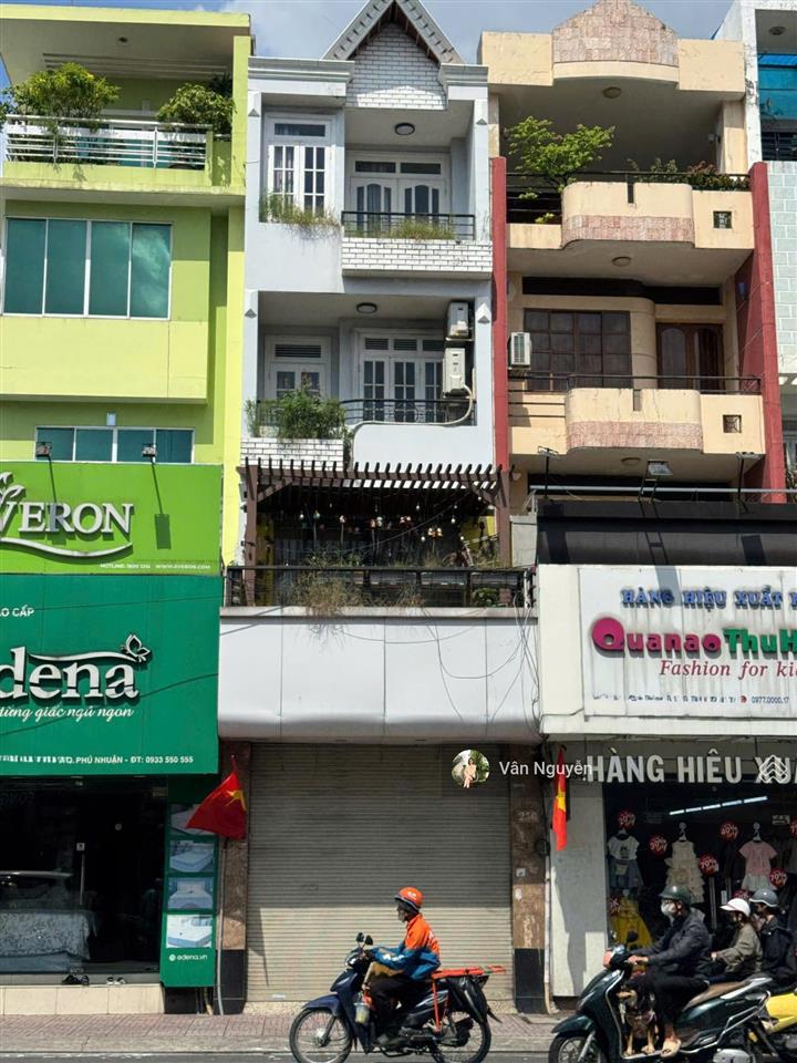 Bán nhà mặt tiền ngay trần hưng đạo q1 cách chợ bến thành 1km, 50m2 3 tầng. chỉ 17 tỷ