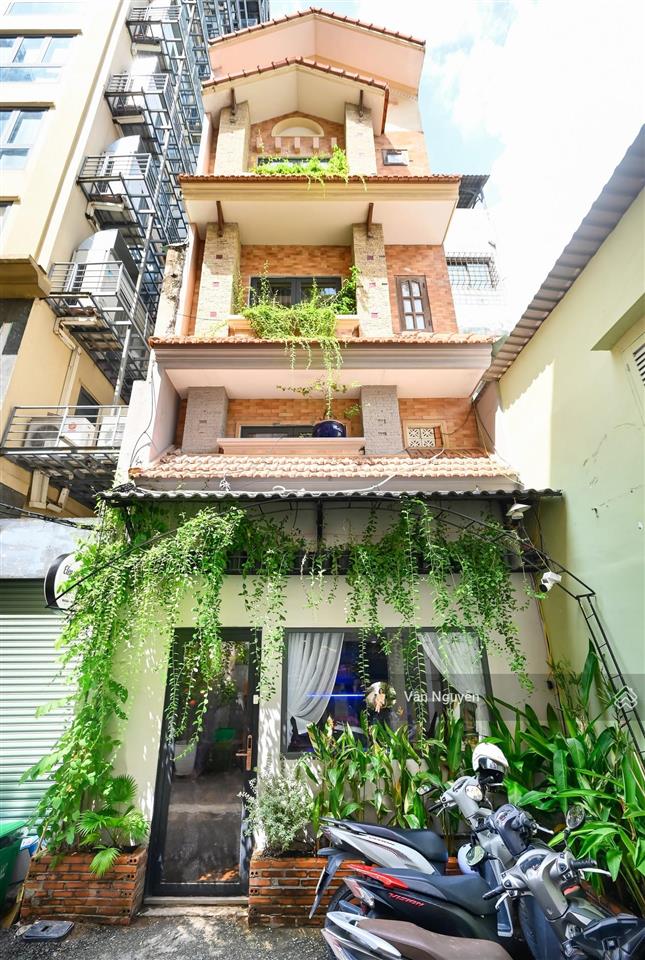 Bán chdv hàm nghi cách chợ bến thành 500m quận 1, 4.5x17m 5 tầng 9p hđt 660 triệu/n