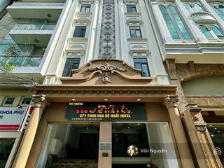Bán 307 nguyễn văn trỗi  tòa hầm 5 tầng  7.2x16m  hđt 120 triệu/th cách sân bay 2km