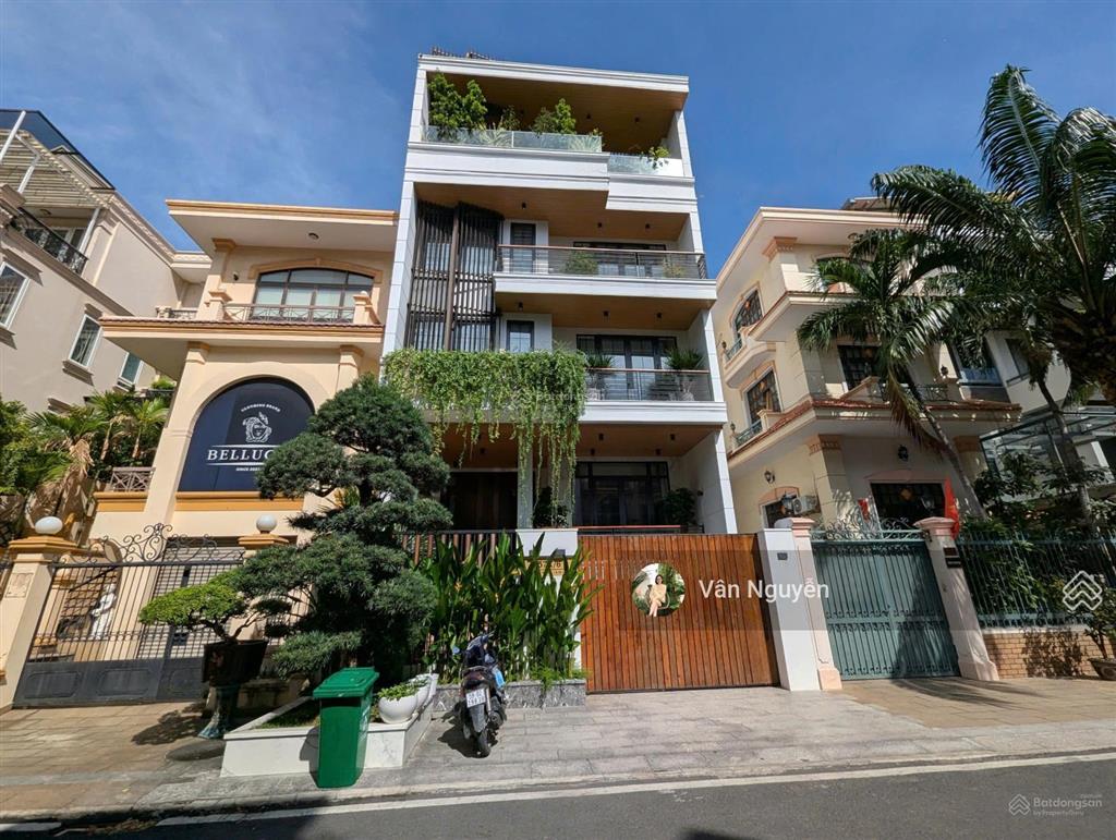 Bán nhà (26chdv  hđt 1.260 tỷ/n  công nhận 150m2  5 tầng) ngay phan đăng lưu phú nhuận