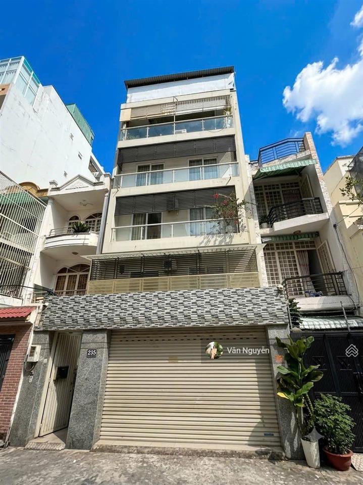 Tài sản tốt giữ tiền! bán tòa 11chdv cách sân bay 3km, 8x19m 6 tầng, hđt 1 tỷ/n. chỉ 2x tỷ