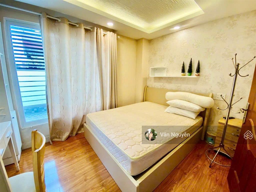 Tài sản tốt giữ tiền! bán tòa 11chdv cách sân bay 3km, 8x19m 6 tầng, hđt 1 tỷ/n. chỉ 2x tỷ