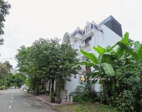 Bán gấp! nhà biệt thự ngay bát nàn, full kết cấu hầm 4 tầng