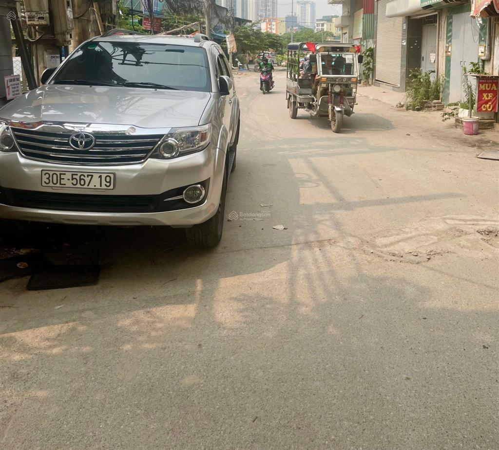 Bán nhà mỹ đình  ô tô đỗ cách 20m  dt 42m2  mt 4,5m  xây 5 tầng  ngõ rộng  sổ vuông đẹp