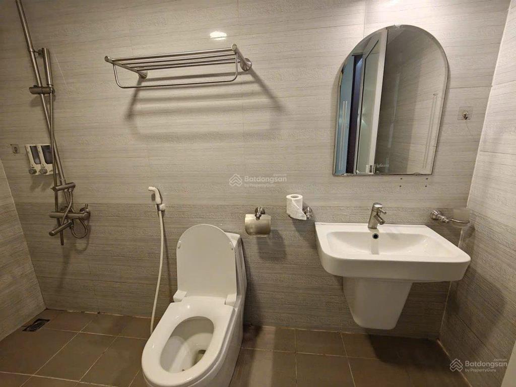 Bán nhà mỹ đình  7 tầng  thang máy  ô tô đỗ trong nhà  dt 43m2  mặt tiền 5.8m  sổ vuông đẹp