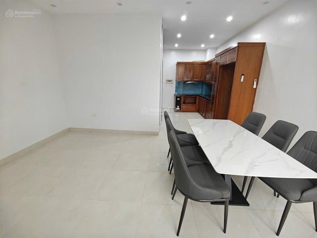 Bán nhà mỹ đình  7 tầng  thang máy  ô tô đỗ trong nhà  dt 43m2  mặt tiền 5.8m  sổ vuông đẹp