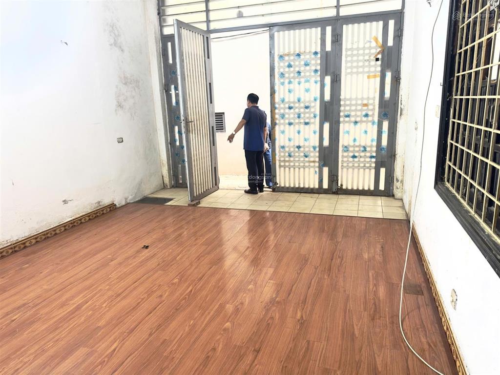 Bán nhà phố kim mã, ba đình  căn góc 50m2 x 4,3m mặt tiền, ngõ 2,5m cách 20m ra mặt phố  sđcc