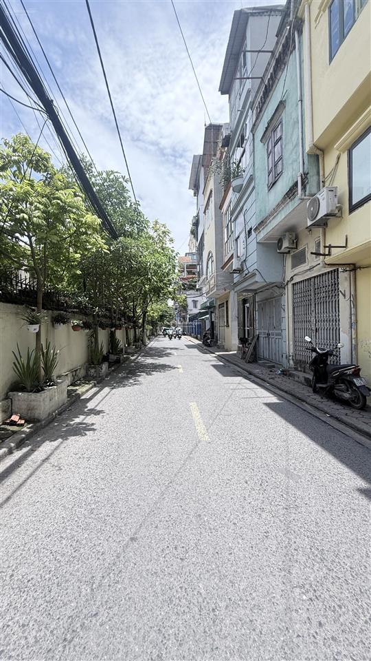 Bán nhà ngõ 91 nguyễn văn trỗi, thanh xuân  30m2 x 2 tầng ngõ 2m, cách 10m ra đường ôtô  sđcc