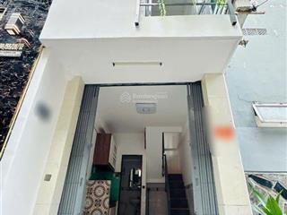 Nhà sổ hồng hoàn công  2 tầng  giá hạt dẻ