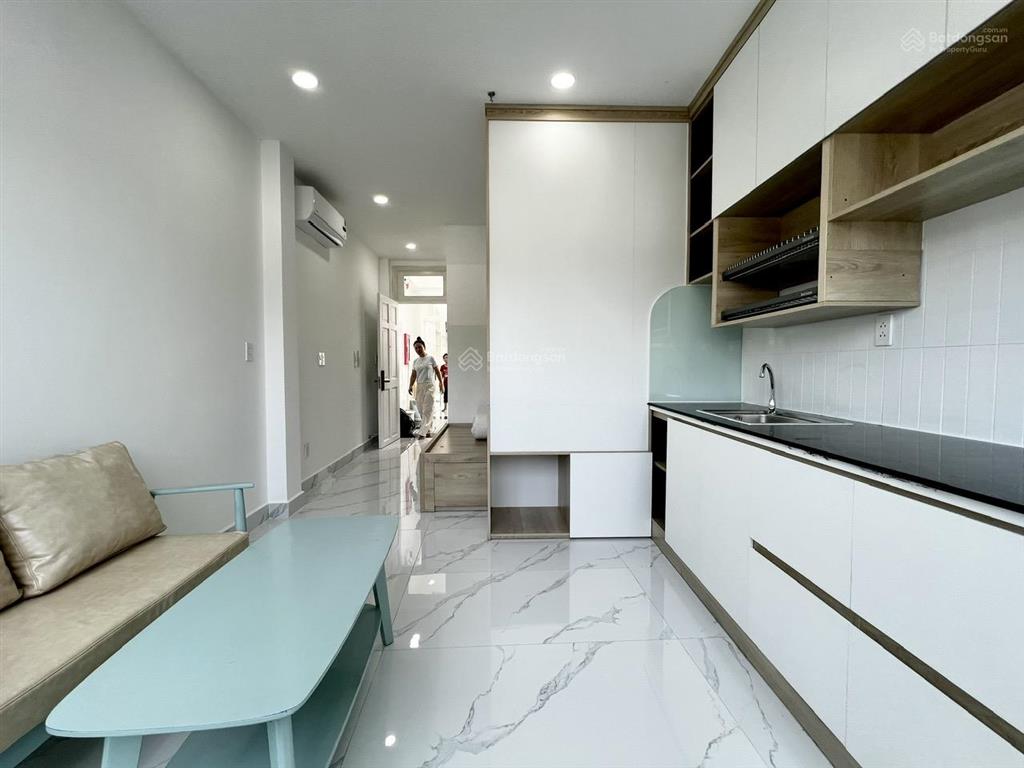 Cho thuê căn hộ dịch vụ full nội thất q5