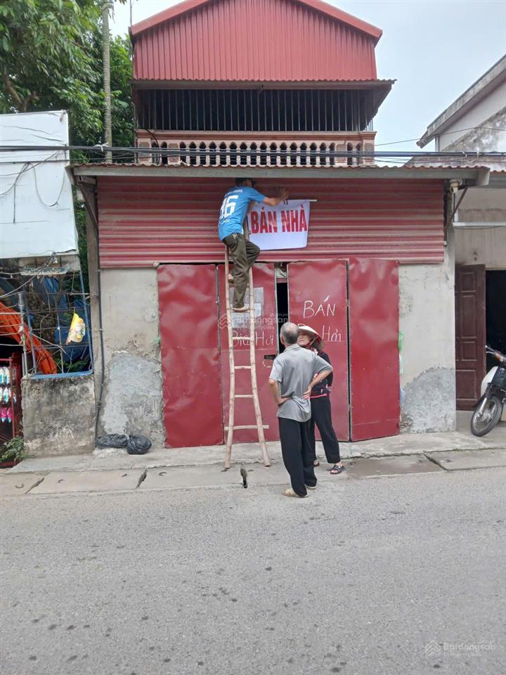 Bán nhà 2 tầng, sđcc, hướng tn, s 126m2 đường ô tô tải tránh, khu chợ, kinh doanh tốt, sau là sông