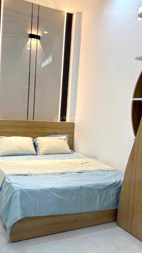 Hàng hiếm  trương thị hoa hẻm kinh doanh thông tứ tung  sát metro ngang đỉnh 5m  60m2  4 tầng