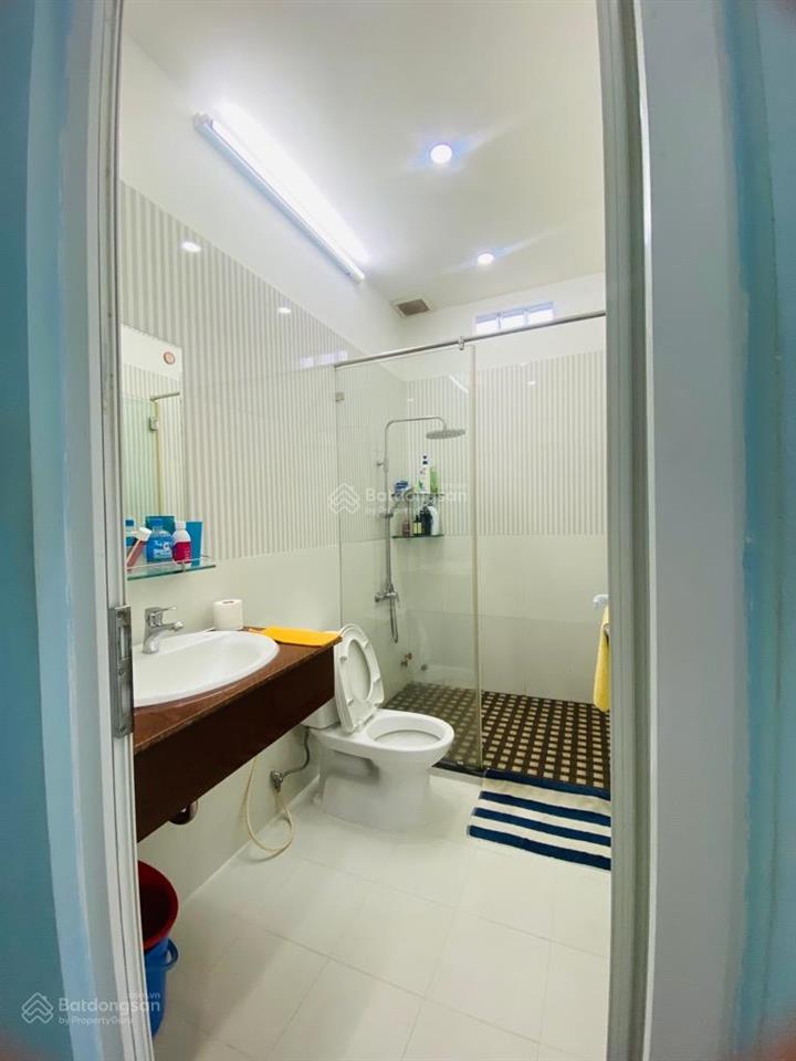 Bán nhà 100m24 tầng vừa ở vừa kinh doanh thới an trần thị cờlê thị riêng q12ngang 5*20mhơn 8ty