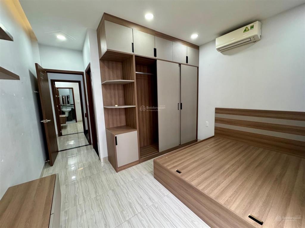 Siêu phẩm 3 tầng đường 12m có lềkhu đại gia gần nhà máy bia cách 50m ra mặt tiền lê văn khương 5t