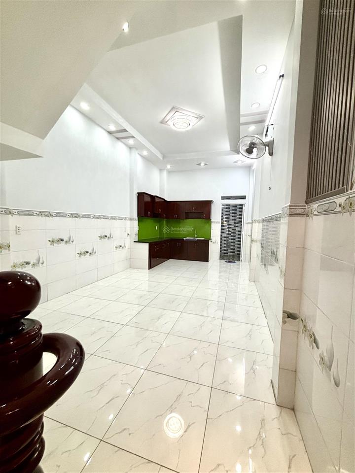 Bán nhà nguyễn thị đặng 3 tầng kiên cố70m2ngay trường học võ trường toản5phút về gò vấp hợn 5tỷ
