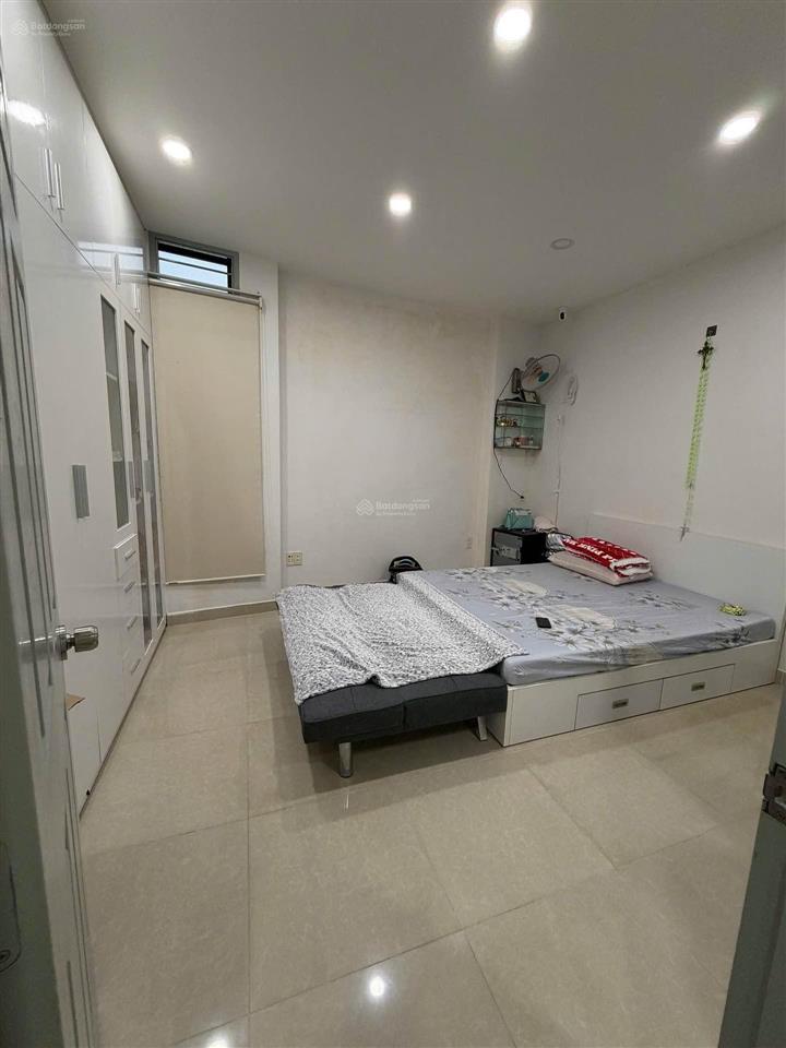Bán gấp nhà 3 tầng 74m2 trần thị hè  nguyễn ảnh thủ ngang 5m  có 3 phòng trọ dòng tiền 8 triệu/th