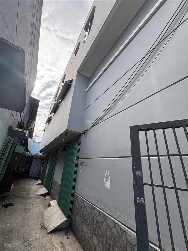Bán gấp nhà 3 tầng 74m2 trần thị hè  nguyễn ảnh thủ ngang 5m  có 3 phòng trọ dòng tiền 8 triệu/th