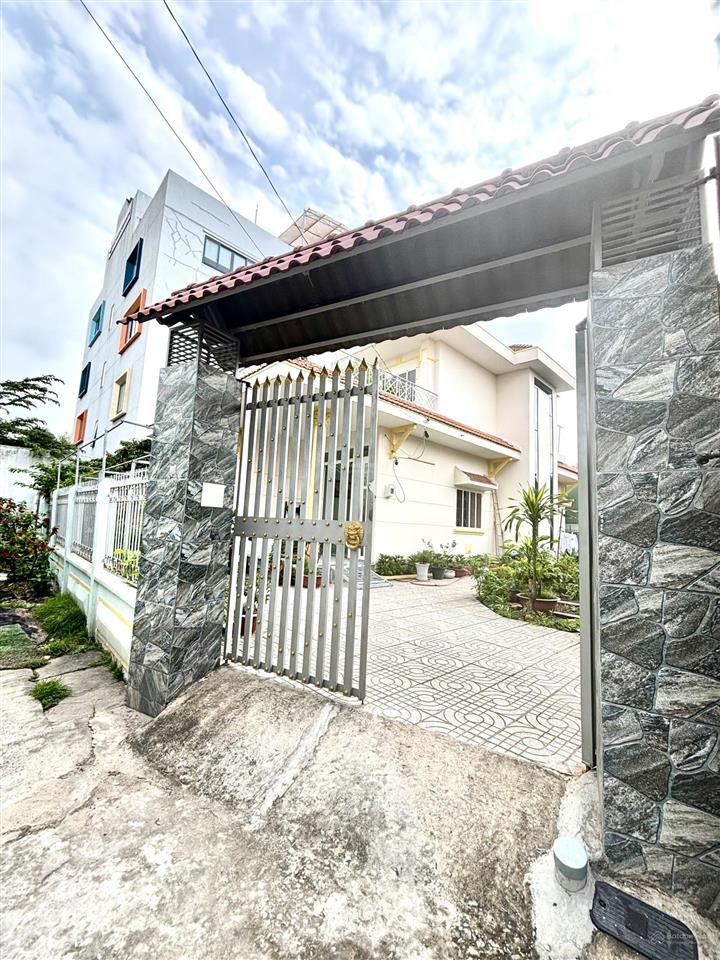 Hơn#7tỷ biệt thự sân vườn ngang khủng 15m, ngay nguyễnảnhthủ sát vách quận12 diện tích lớn