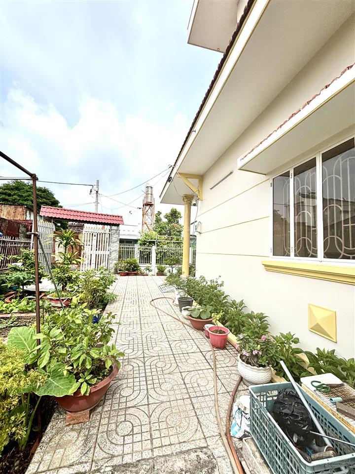 Hơn#7tỷ biệt thự sân vườn ngang khủng 15m, ngay nguyễnảnhthủ sát vách quận12 diện tích lớn
