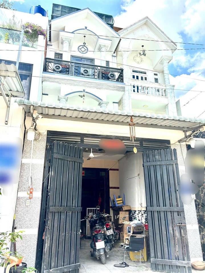 Nhà đẹp kiên cố đường huỳnh thị hai ngay chợ hạt điều hẻm an ninh xe hơi tránh 4.2x22m hơn 6 tỷ