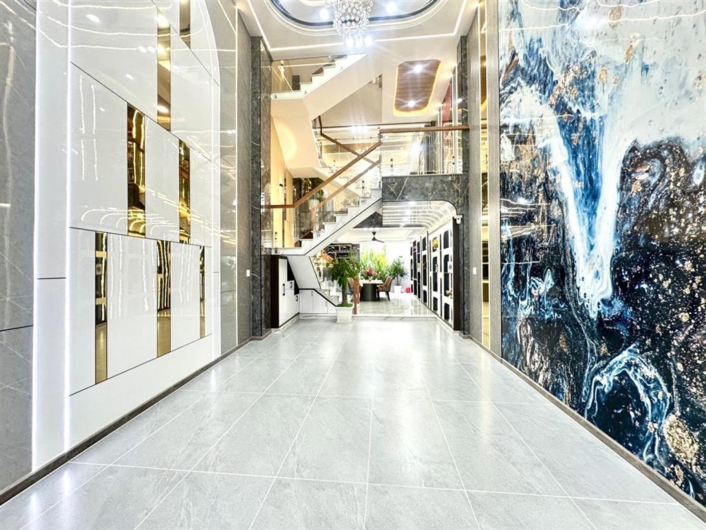 Bán nhà mới 100% 82m2  5 tầng dương thị mười sát bệnh viện q12 5pn ô tô ngủ trong nhà chỉ 7,99 tỷ