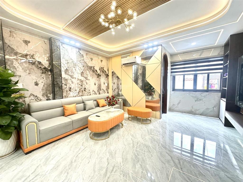 Bán nhà mới 100% 82m2  5 tầng dương thị mười sát bệnh viện q12 5pn ô tô ngủ trong nhà chỉ 7,99 tỷ
