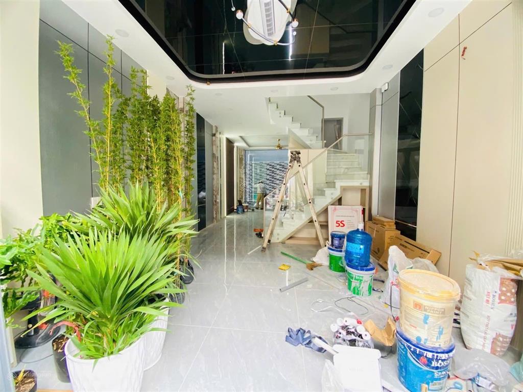 Bán nhà riêng 4pn, 5wc, 55m2 tại đường phạm văn đồng, gò vấp, 9,3 tỷ