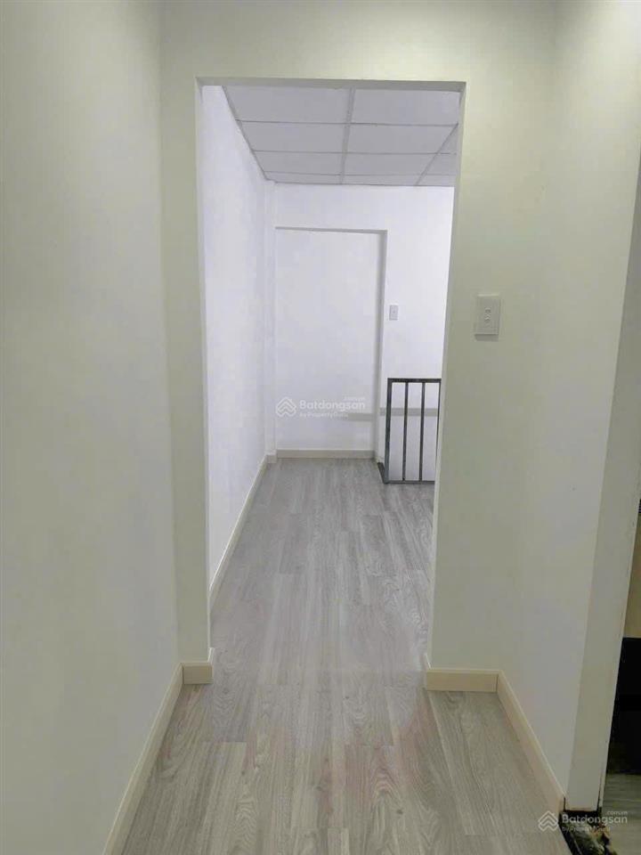 Sẵn sổ hxh 160tr/m2 nguyễn đình chính phú nhuận có dòng tiền hoàn công đủ