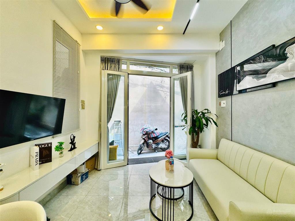 Bán nhà riêng tại nguyễn văn trỗi, 5,9 tỷ, 22m2, 3pn, 3wc, 4 tầng đẹp, nhiều tiện ích