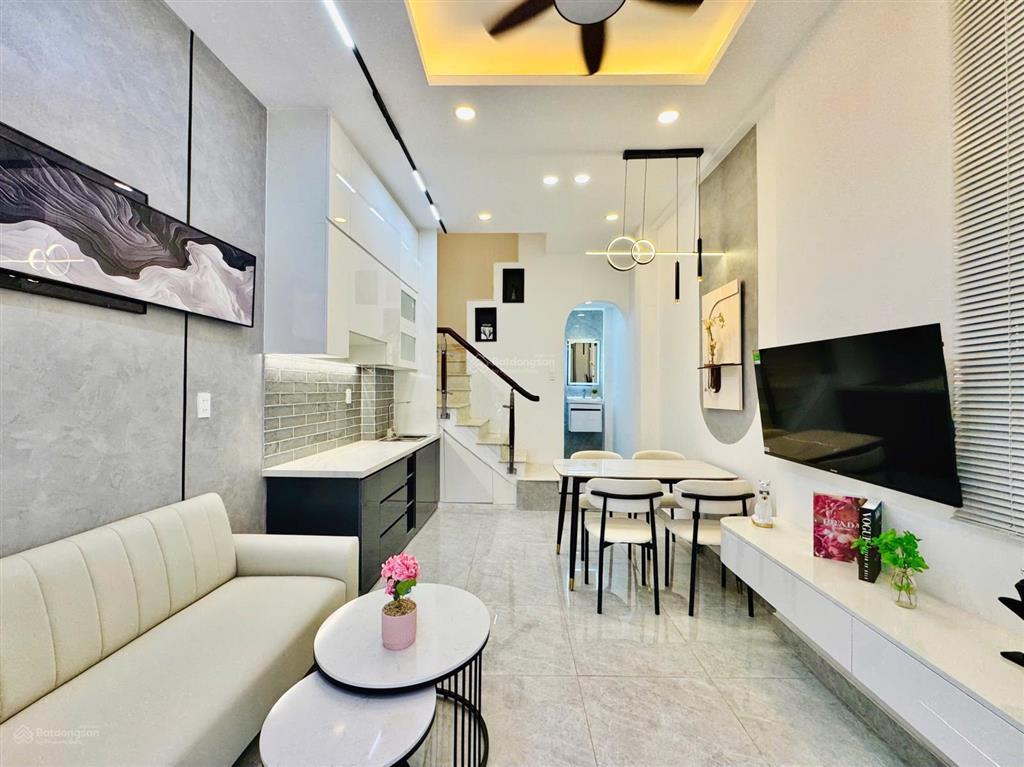 Bán nhà riêng tại nguyễn văn trỗi, 5,9 tỷ, 22m2, 3pn, 3wc, 4 tầng đẹp, nhiều tiện ích