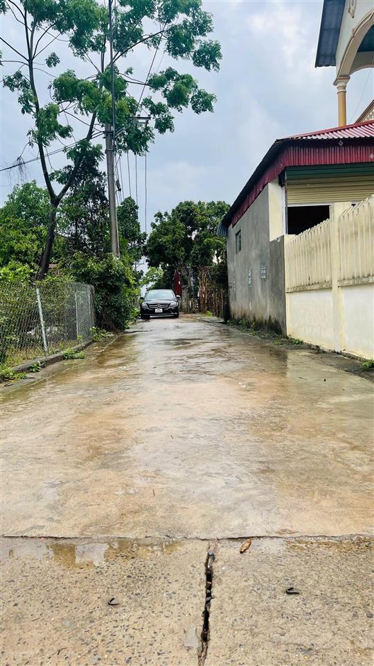 Quá rẻ và đẹp để đầu tư chia lô. bán nhanh đất mễ sở văn giang hưng yên. ngõ thông ô tô. 32tr/m2